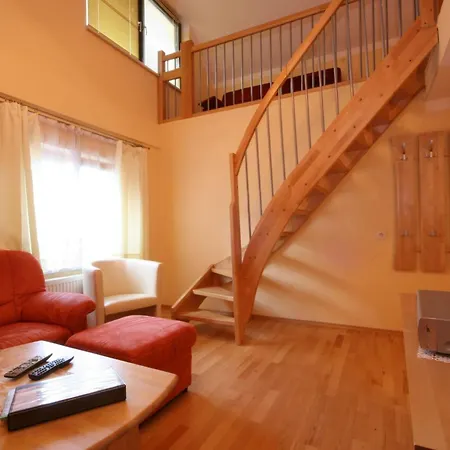 Pichlhof Apartment *